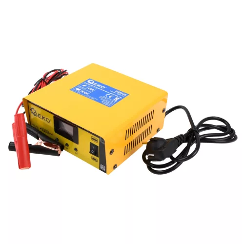 Akkumulátortöltő, mikroprocesszoros, LCD, 6/12V, 15A